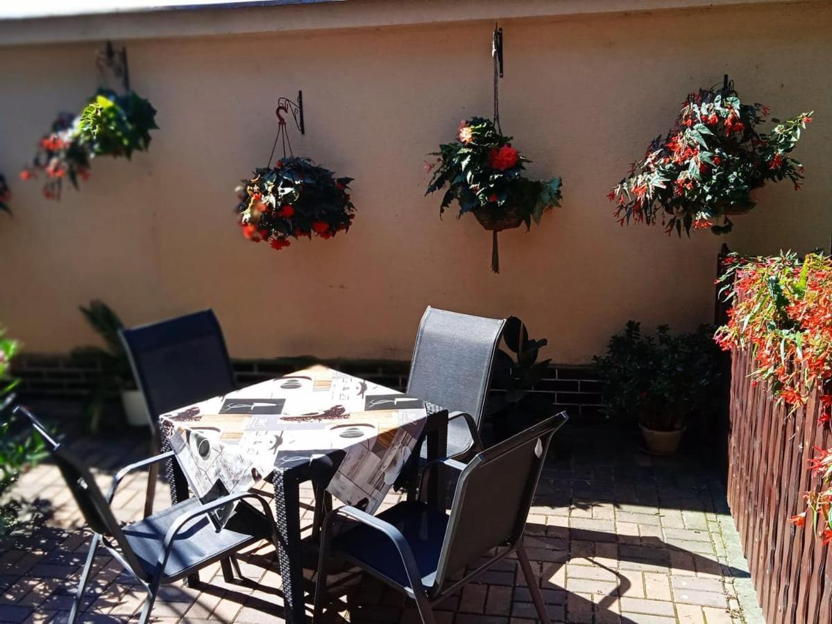 Apartman Rozsika Veľký Meder Exterior foto